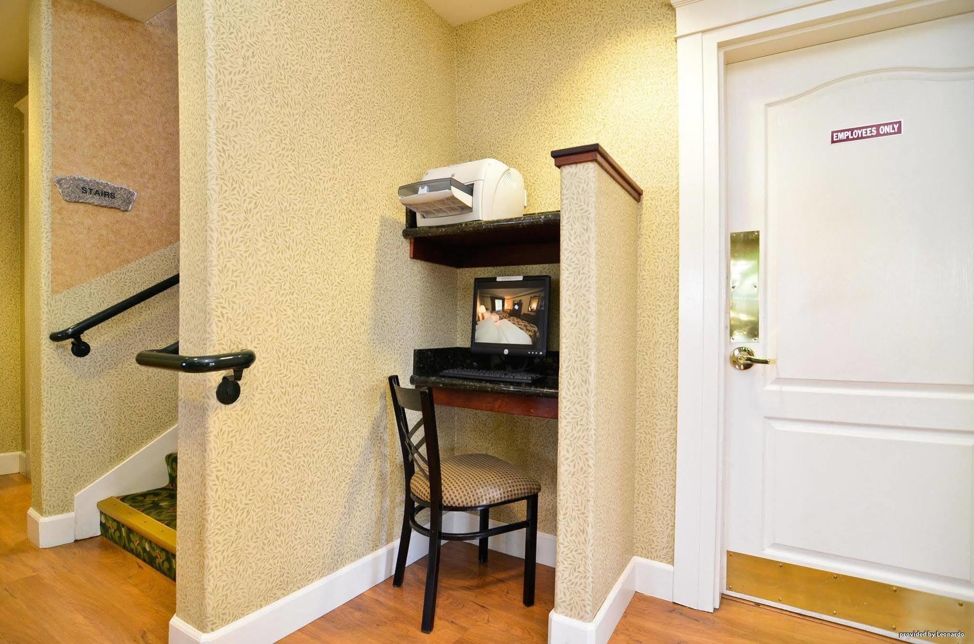 Best Western Cedar Inn & Suites Angels Camp Business photo